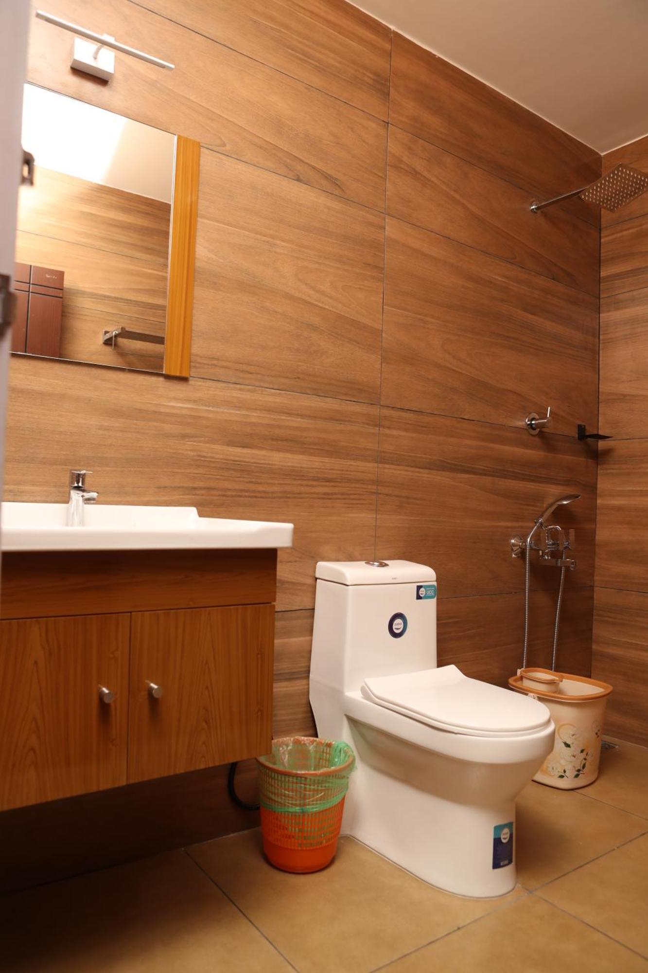 Spring Field Billets Hotel Kochi Екстериор снимка